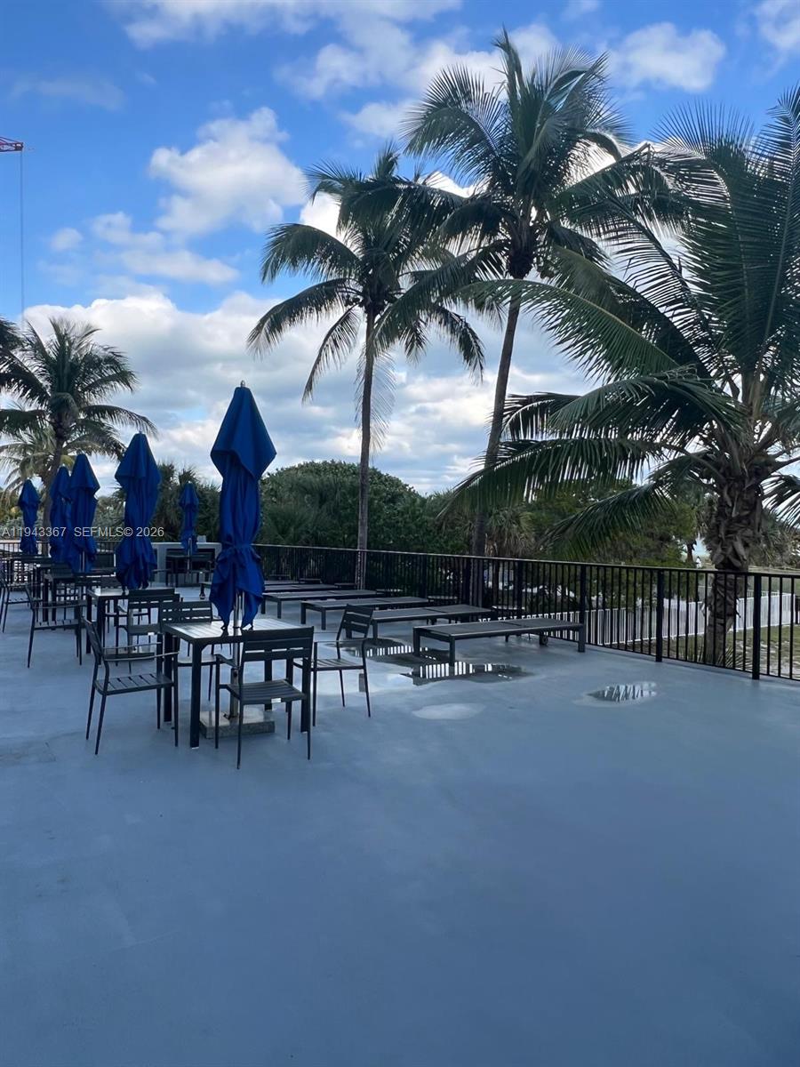 9273 Collins Ave #607 Surfside, FL 33154