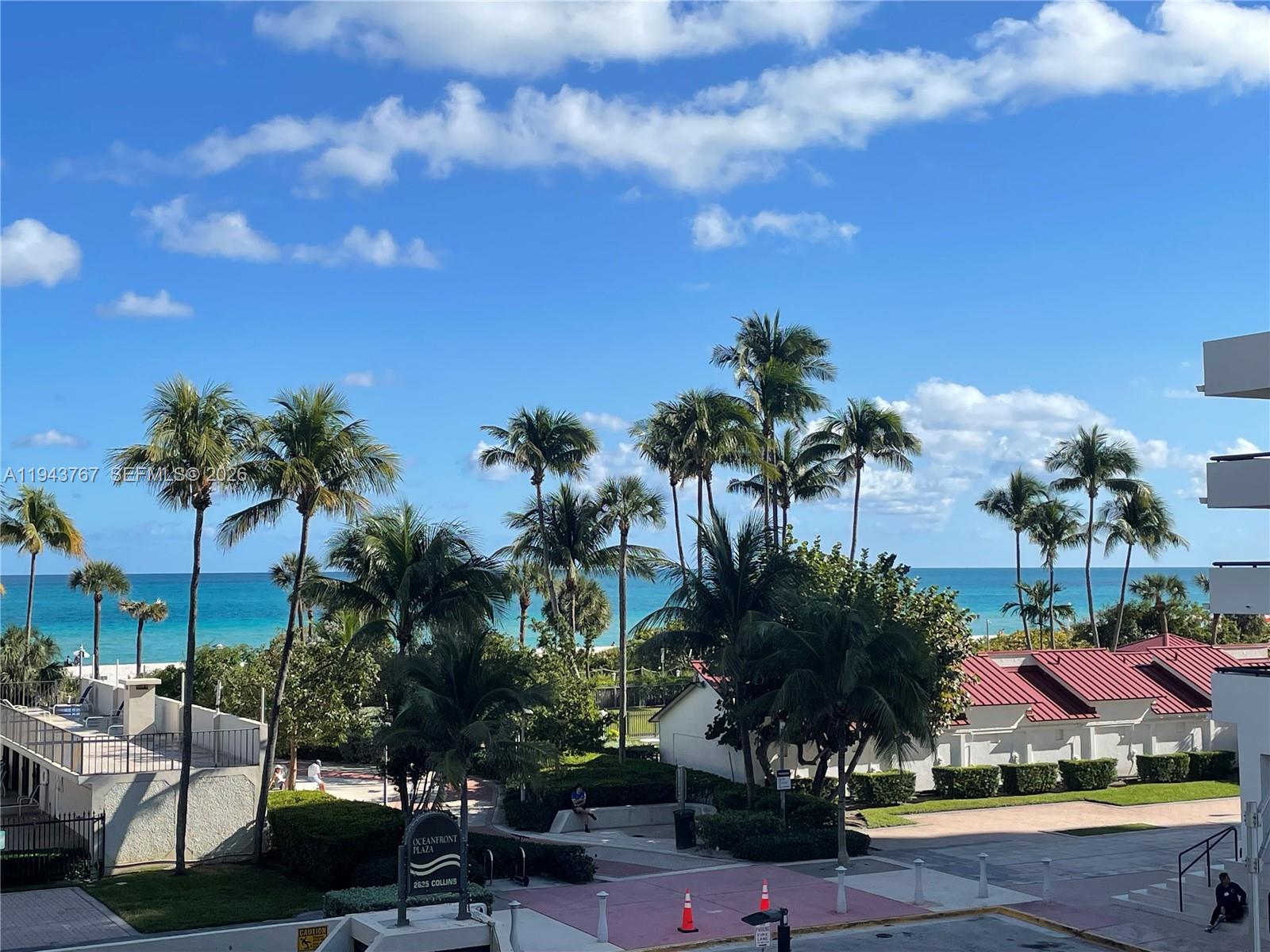 2625 Collins Ave #301