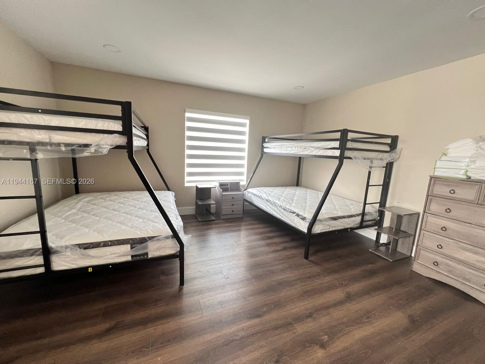 945 79th Ter #2 Miami Beach, FL 33141