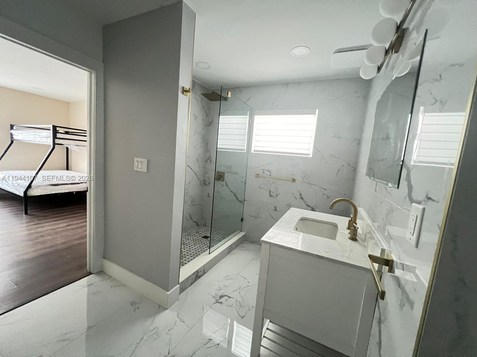 945 79th Ter #2 Miami Beach, FL 33141