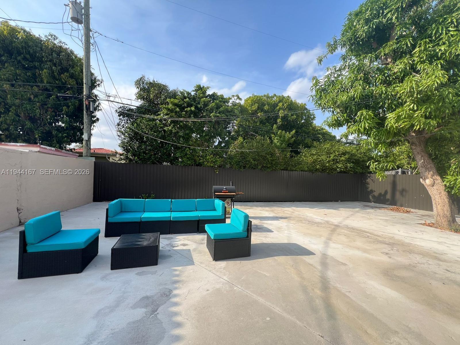945 79th Ter #2 Miami Beach, FL 33141