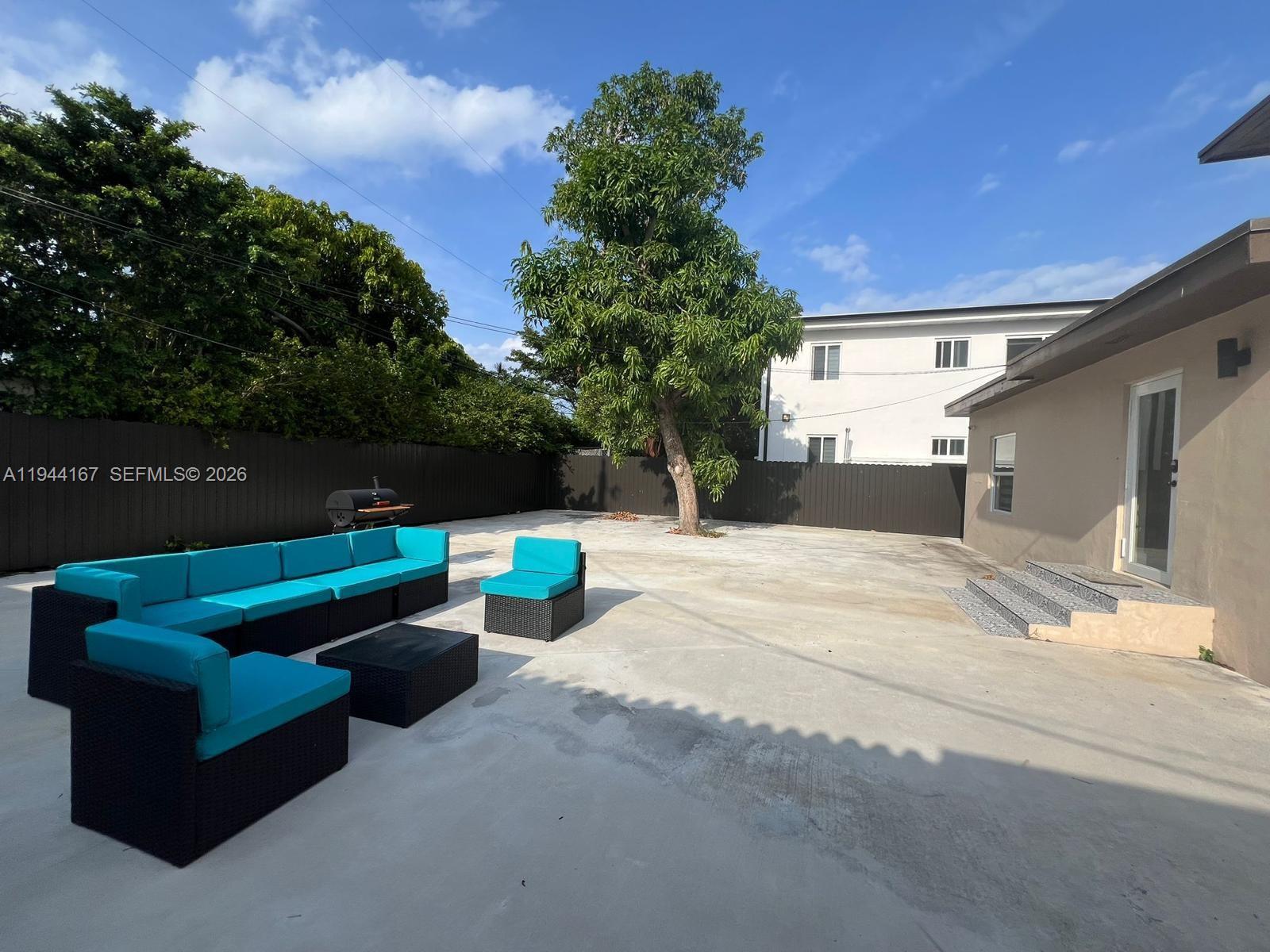 945 79th Ter #2 Miami Beach, FL 33141