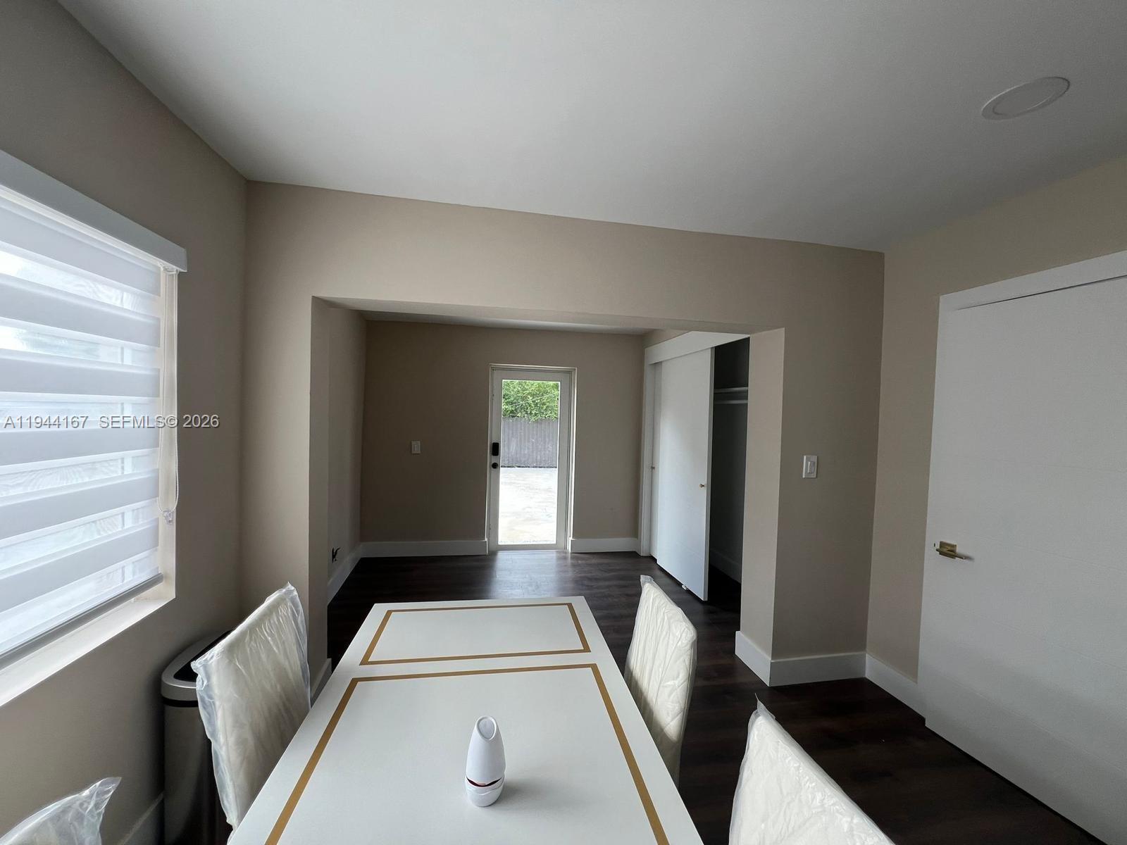 945 79th Ter #2 Miami Beach, FL 33141