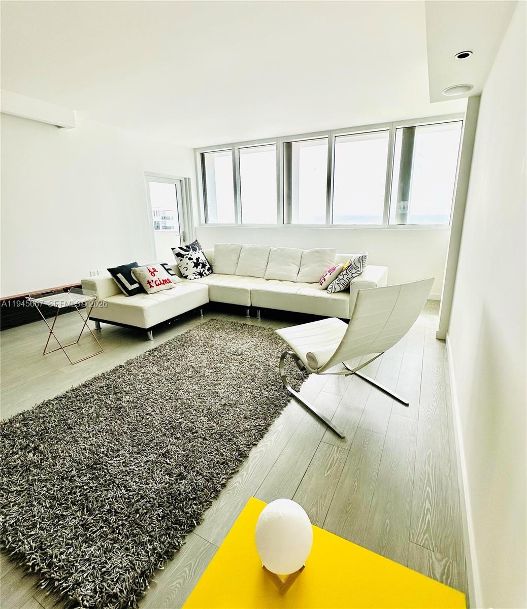 image Harbour House1