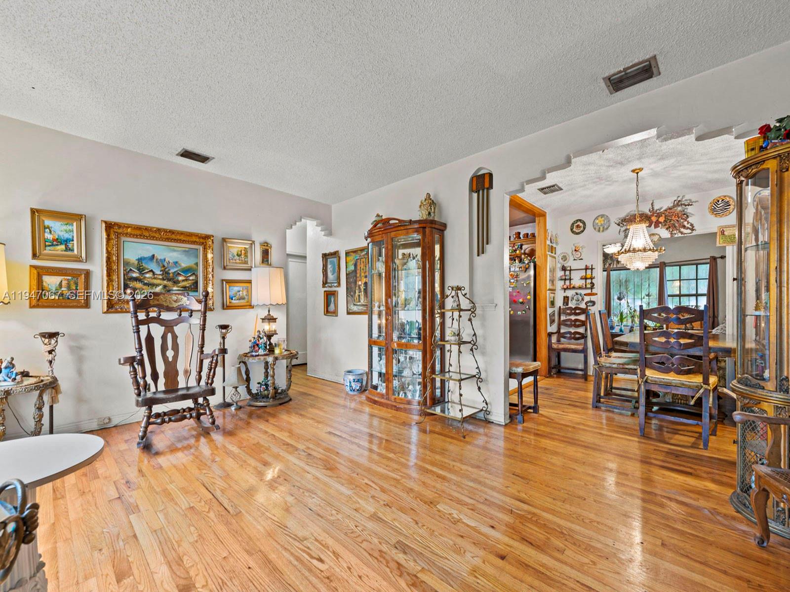 2830 SW 17th St Miami, FL 33145