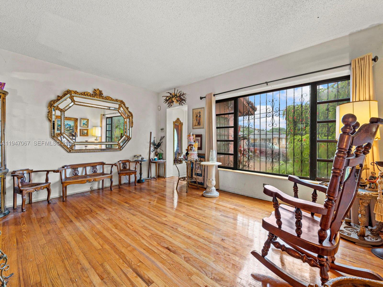 2830 SW 17th St Miami, FL 33145