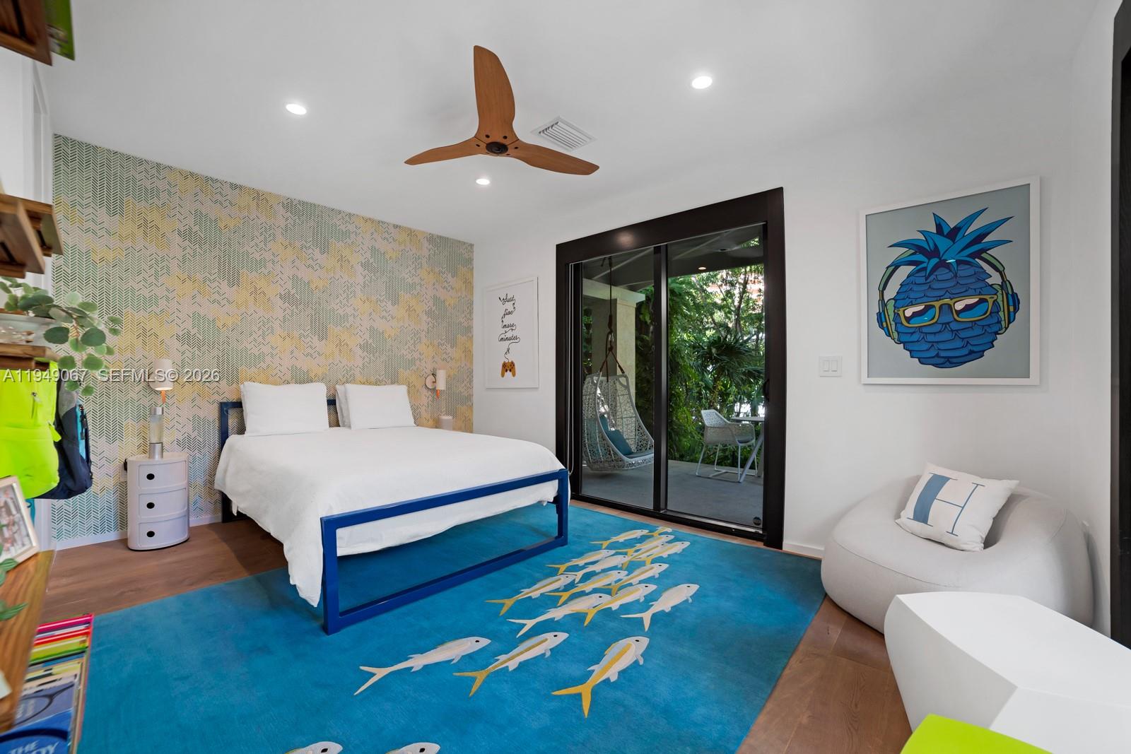 6840 Sunrise Pl Coral Gables, FL 33133