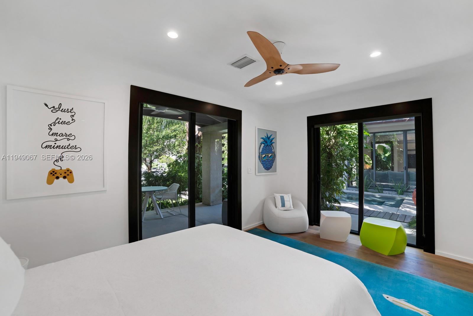 6840 Sunrise Pl Coral Gables, FL 33133