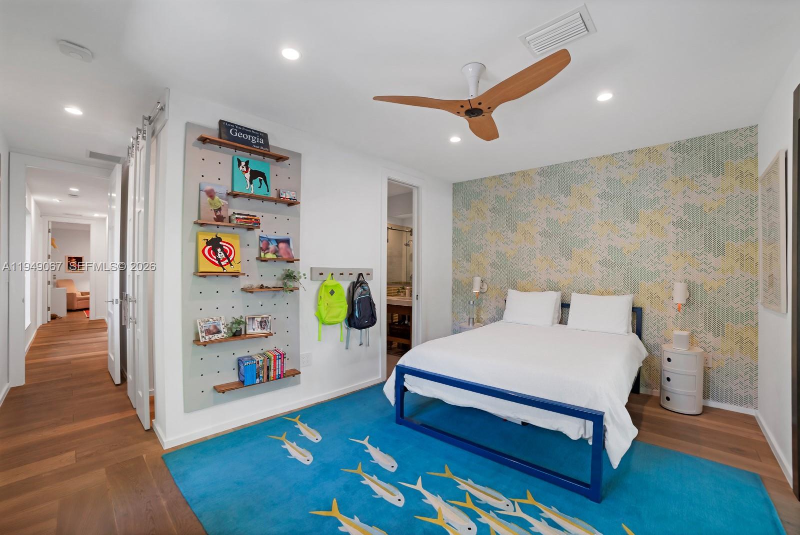 6840 Sunrise Pl Coral Gables, FL 33133