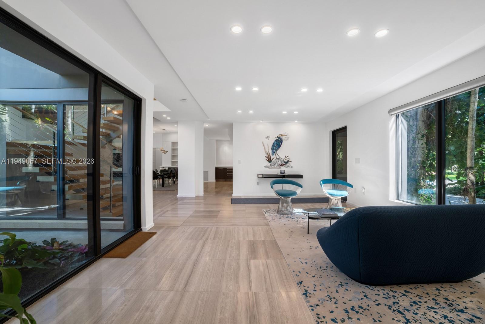 6840 Sunrise Pl Coral Gables, FL 33133