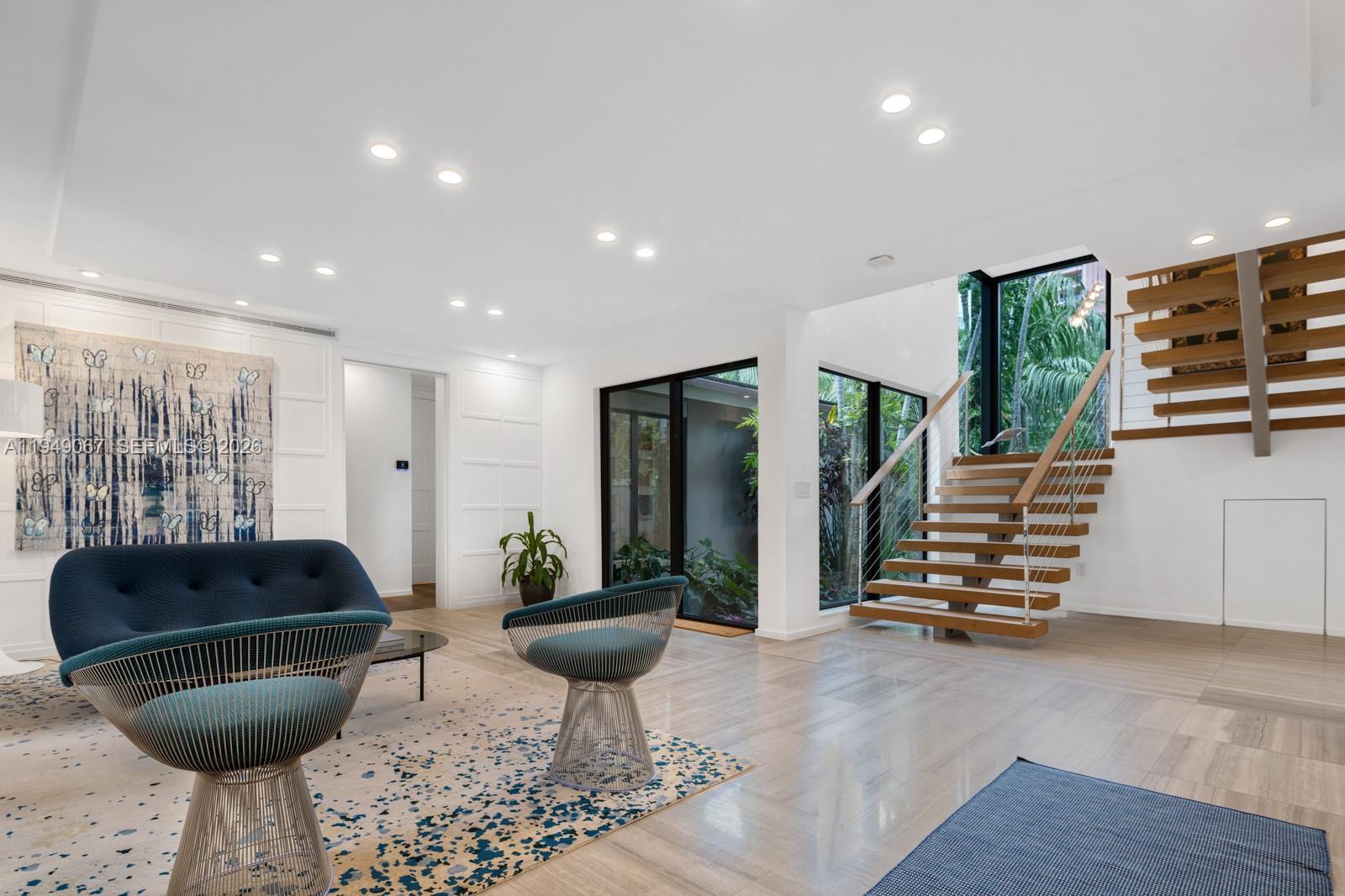 6840 Sunrise Pl Coral Gables, FL 33133