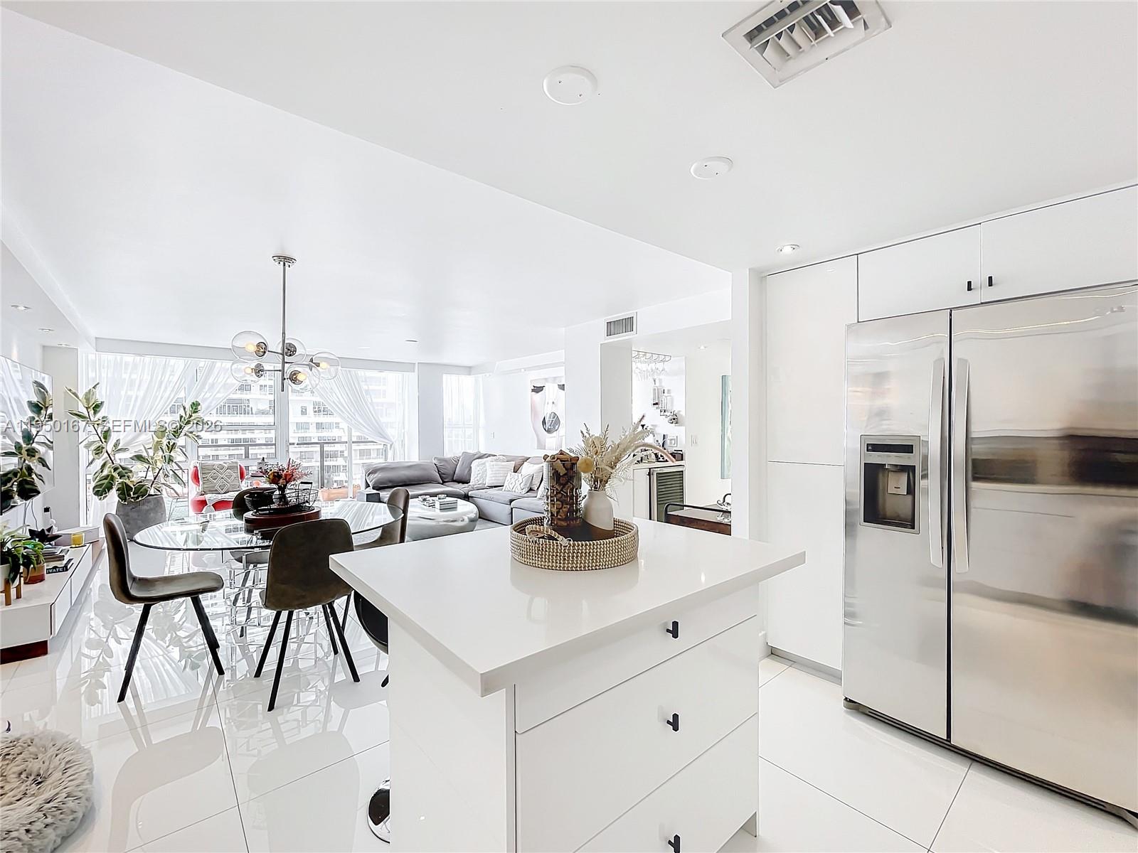 image Charter Club10