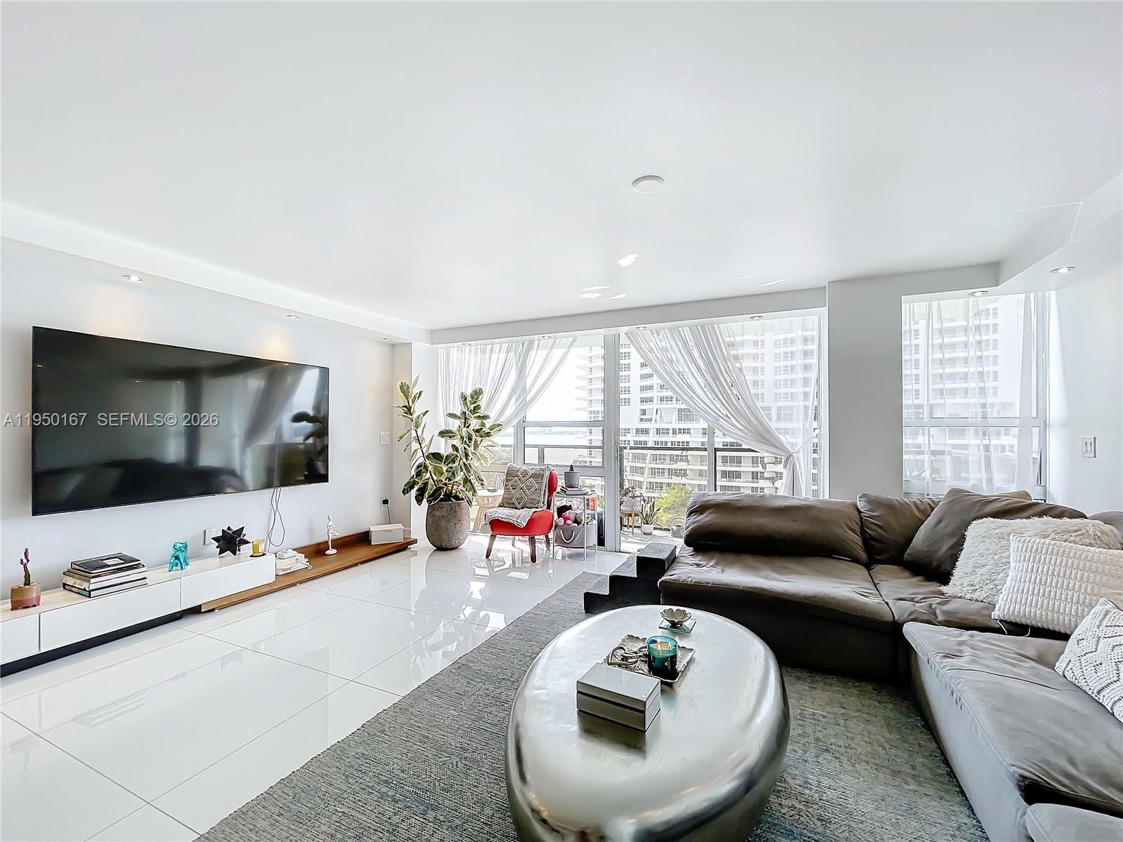 image Charter Club16