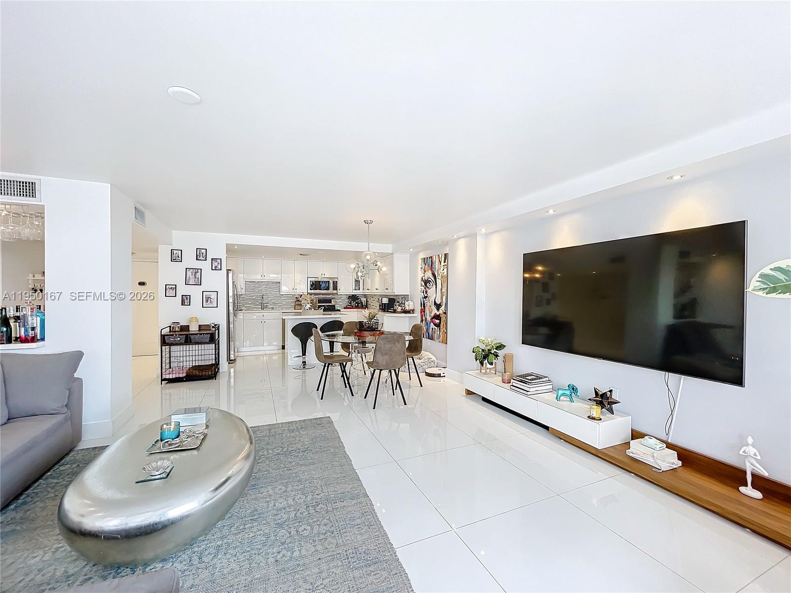 image Charter Club20