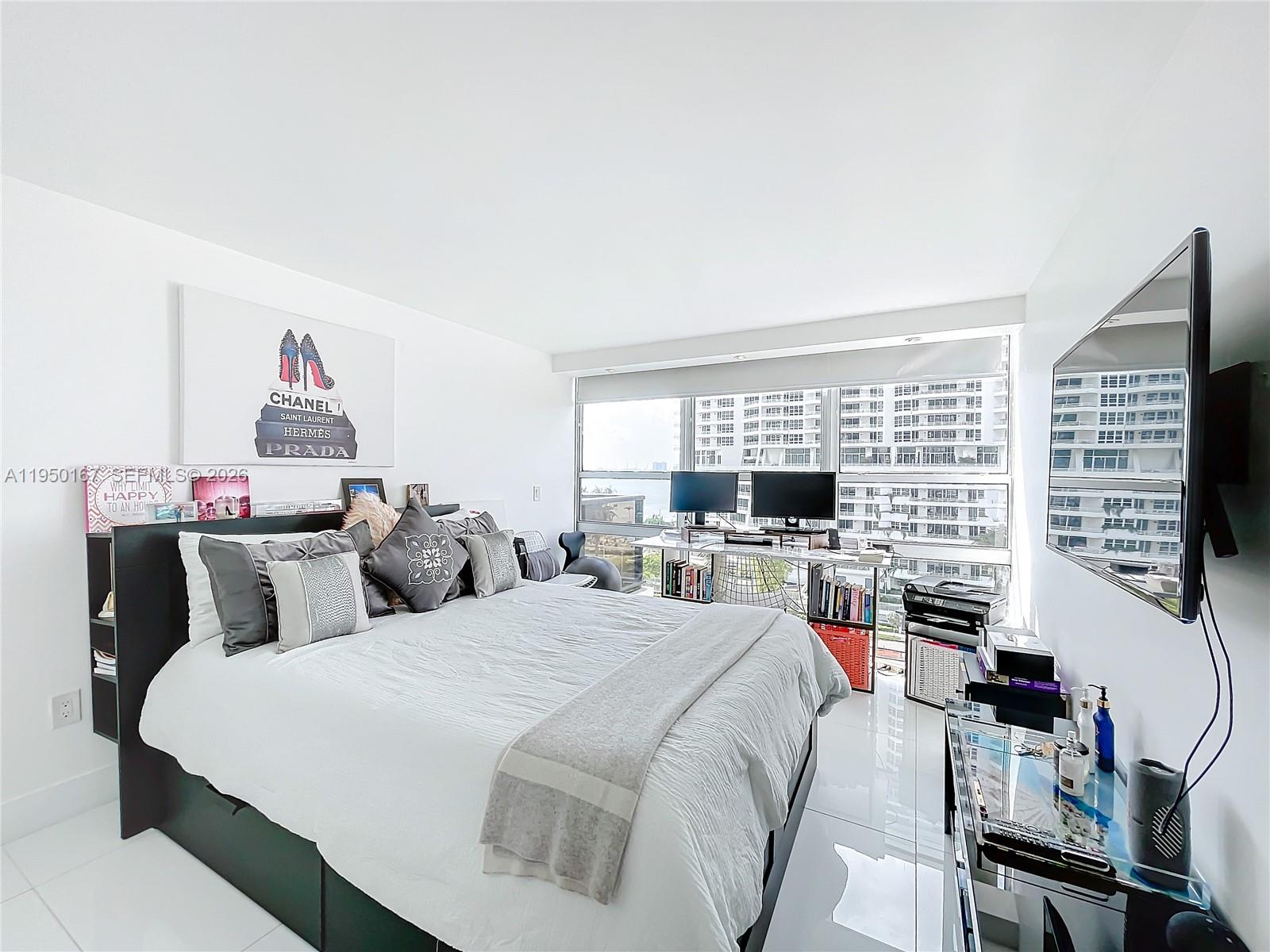 image Charter Club24