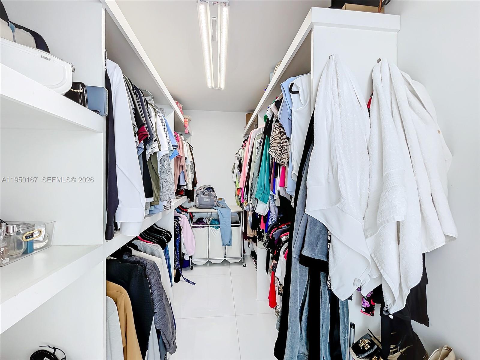 image Charter Club26