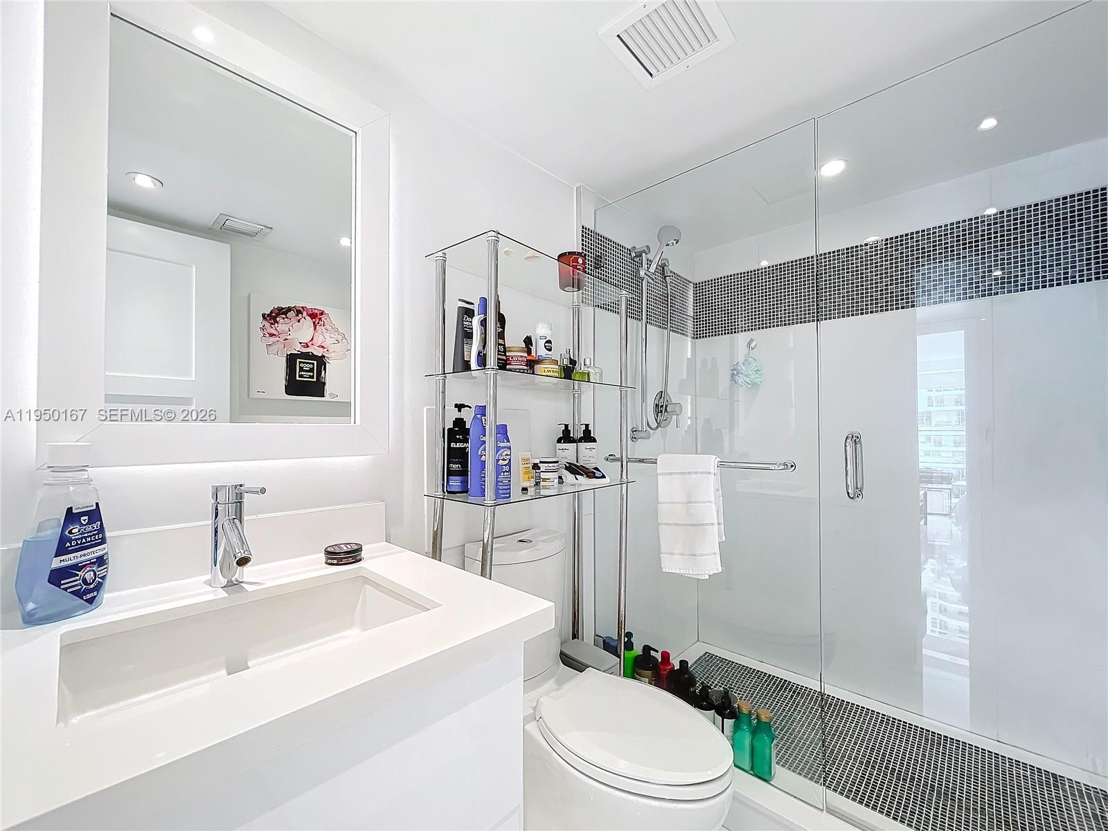 image Charter Club29