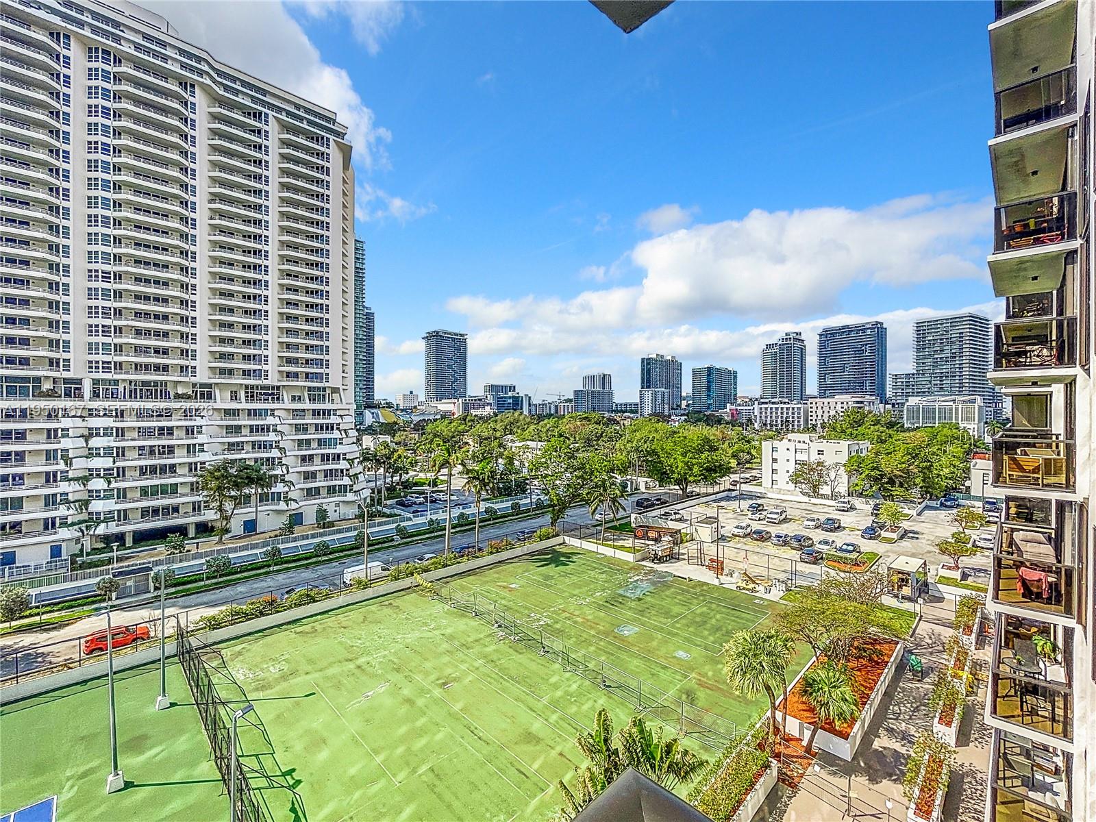 image Charter Club40