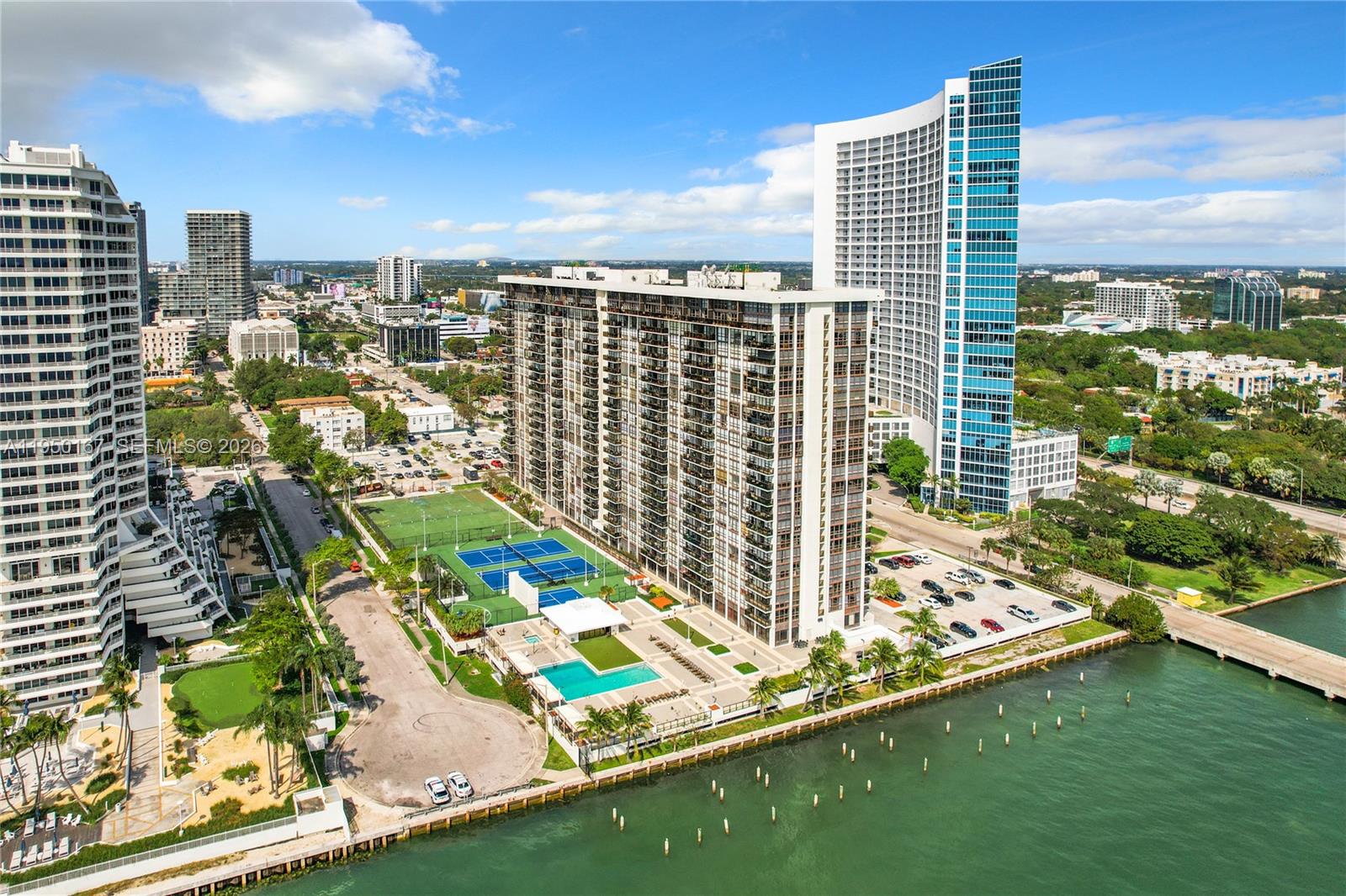 image Charter Club42