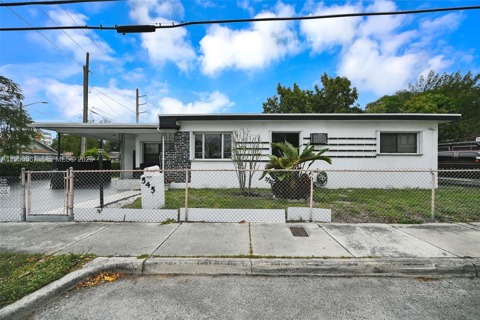 545 NW 77th St Miami, FL 33150
