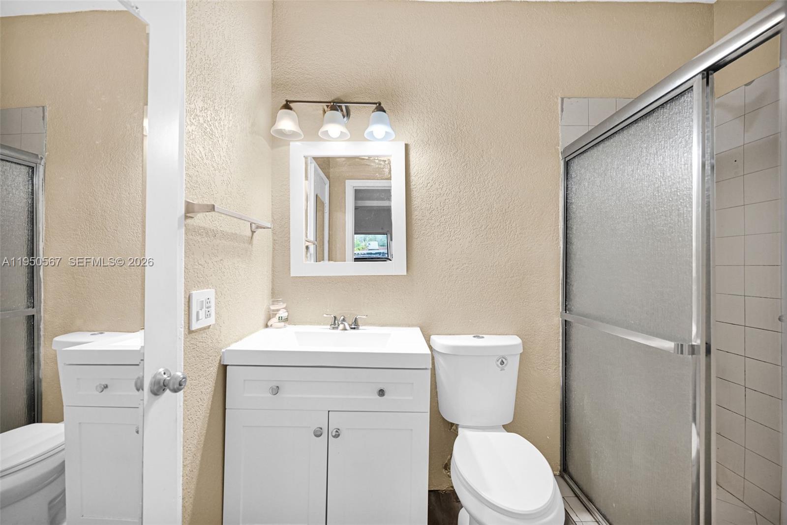 545 NW 77th St Miami, FL 33150