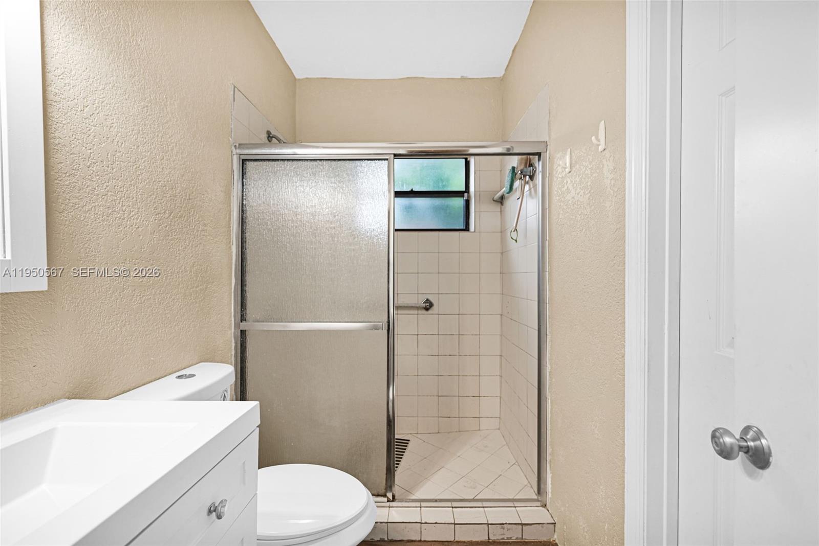 545 NW 77th St Miami, FL 33150