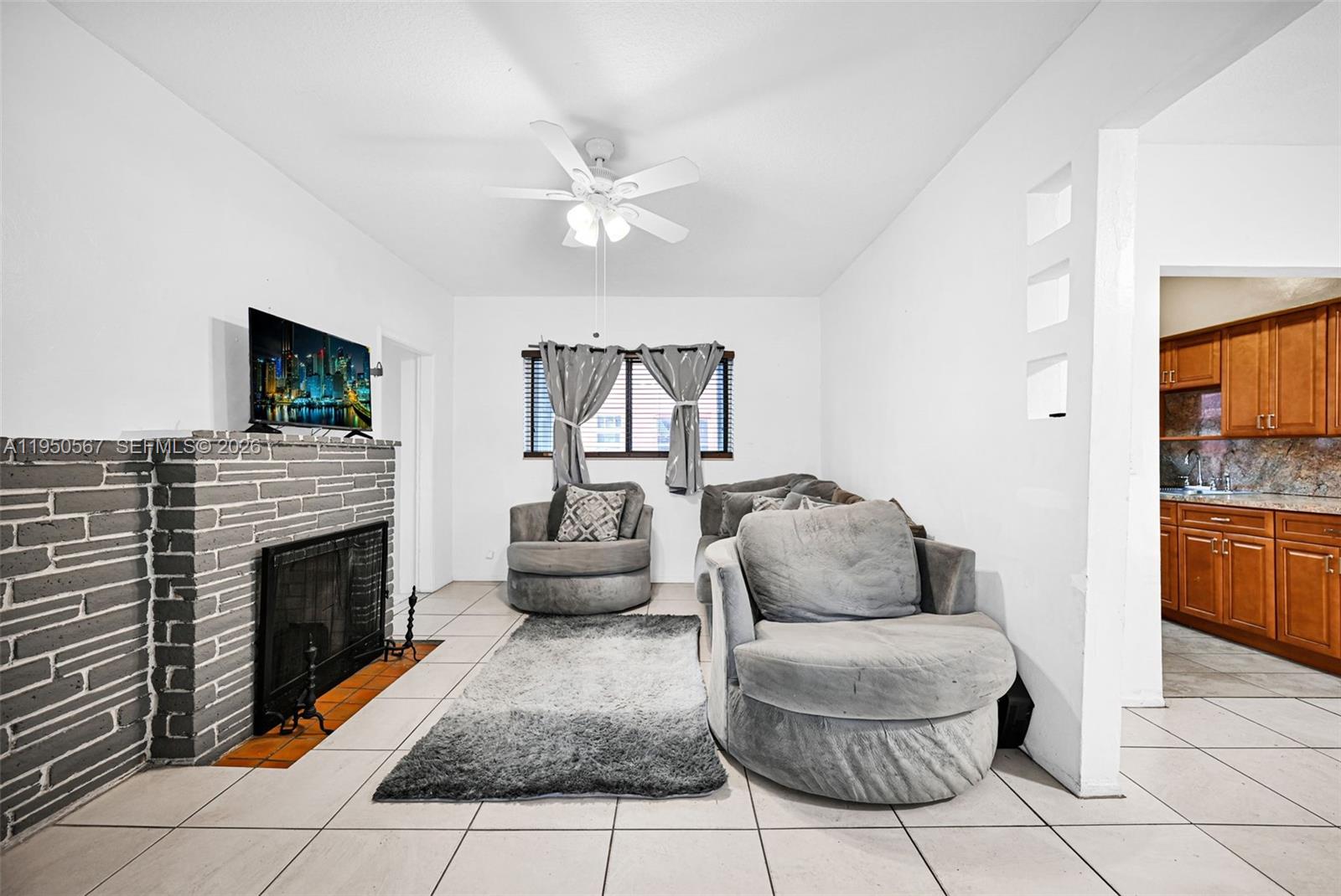 545 NW 77th St Miami, FL 33150