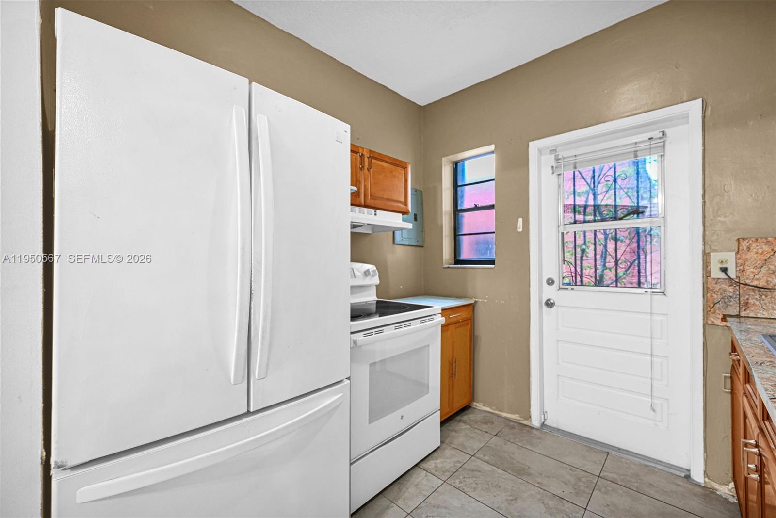 545 NW 77th St Miami, FL 33150