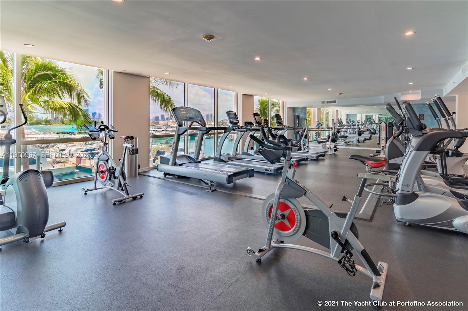 90 Alton Rd #811 Miami Beach, FL 33139