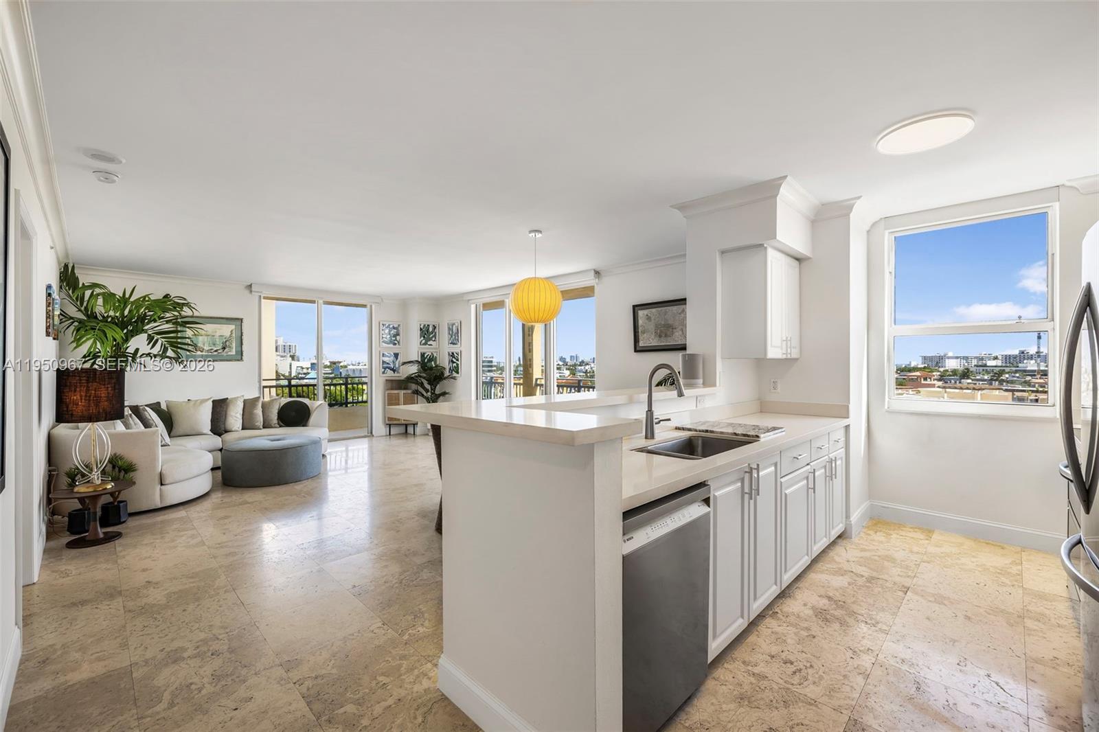 90 Alton Rd #811 Miami Beach, FL 33139