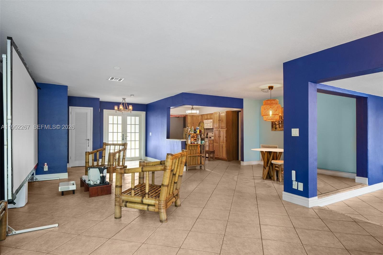 5741 SW 14th St Plantation, FL 33317