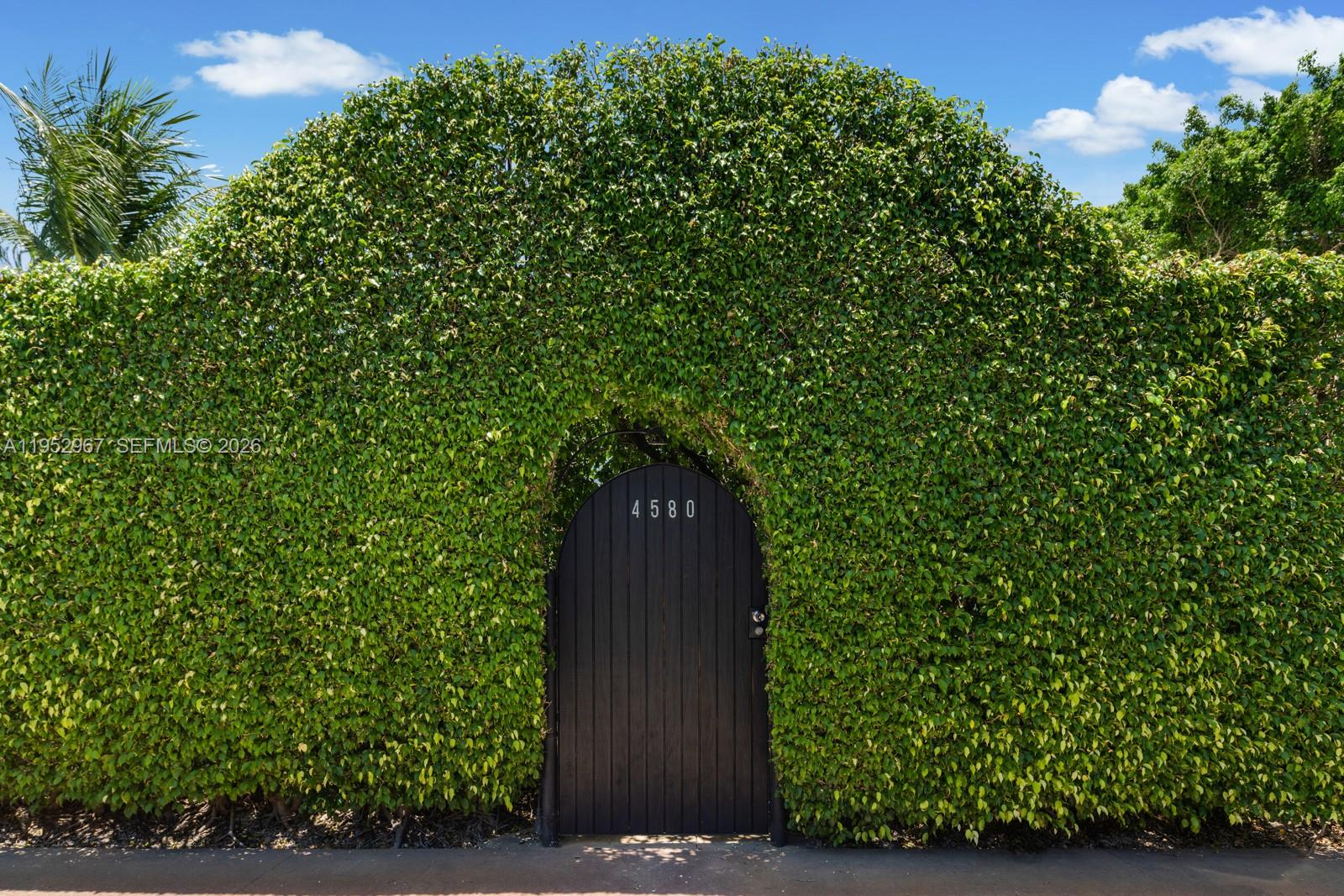 4580 Post Ave Miami Beach, FL 33140