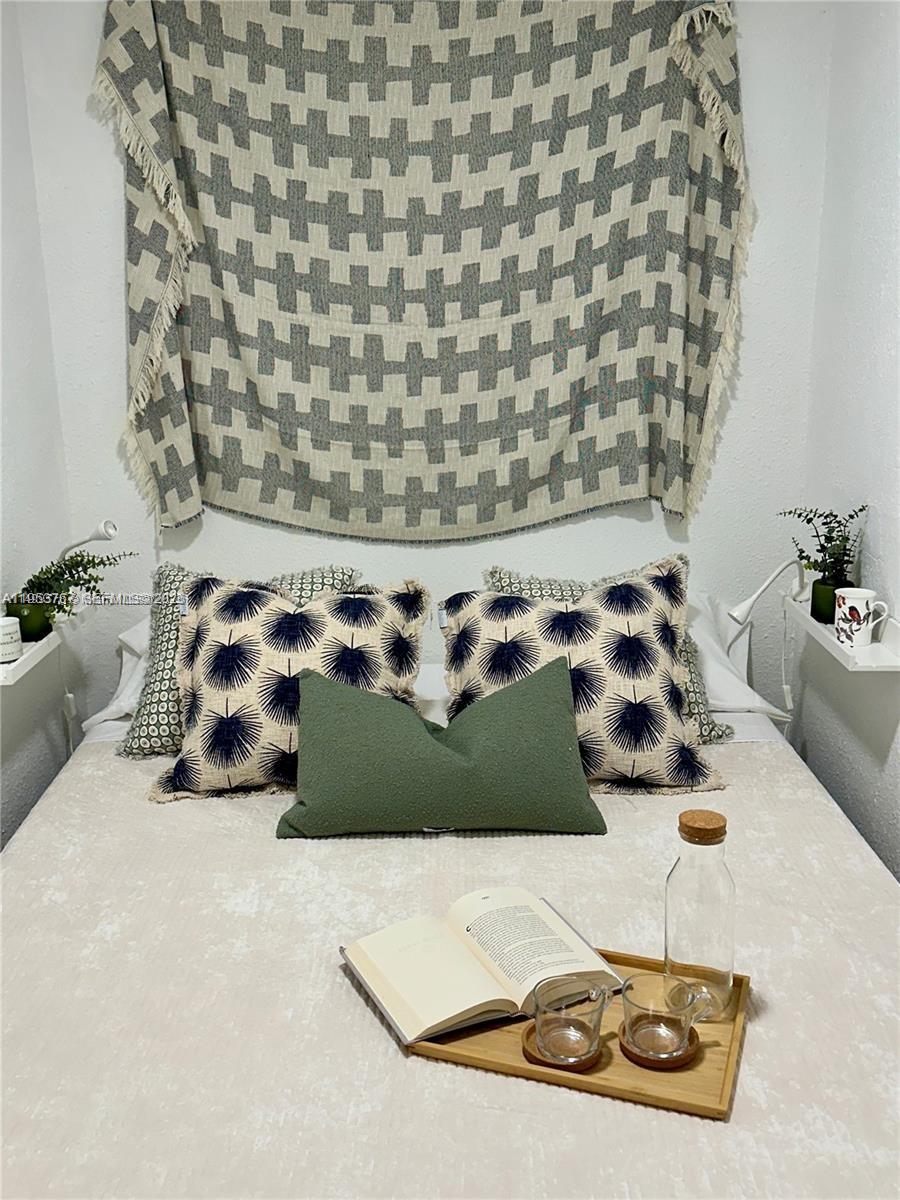 126 Mendoza Ave #2 Coral Gables, FL 33134