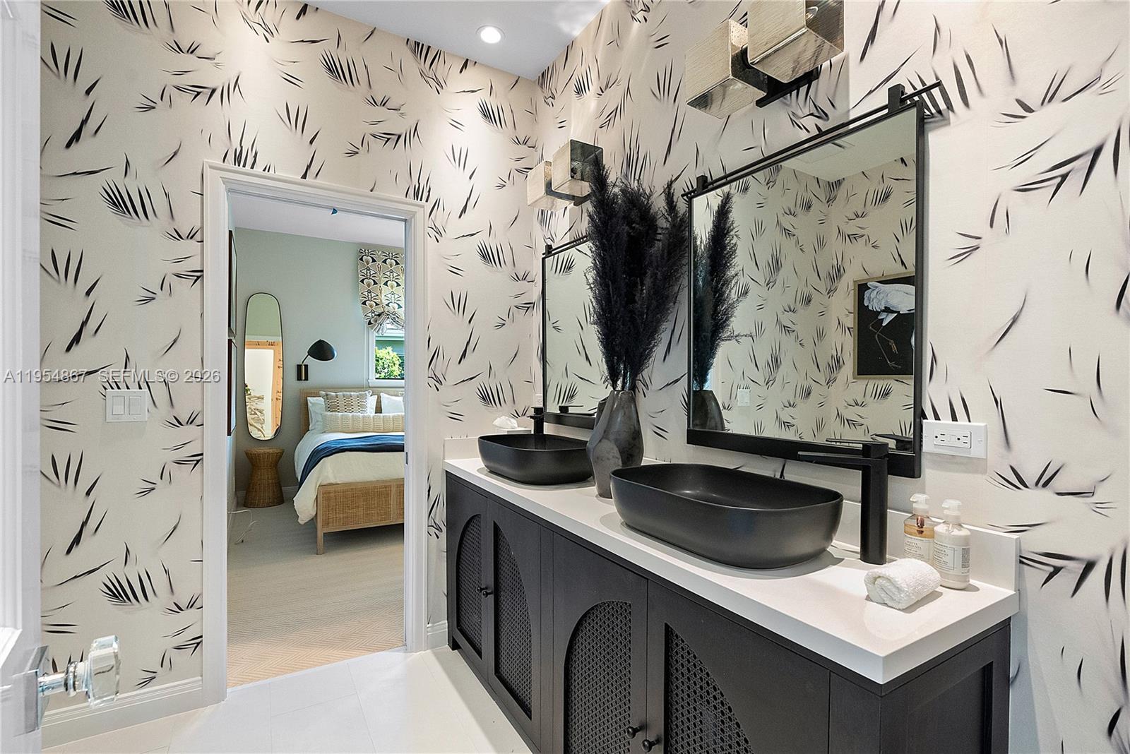 12091 SE Prestwick Ter Tequesta, FL 33469