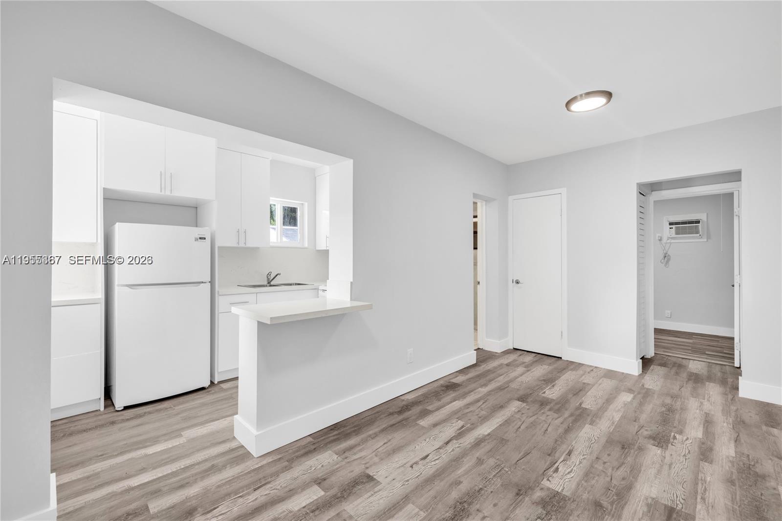 2729 SW 18th St #2 Miami, FL 33145