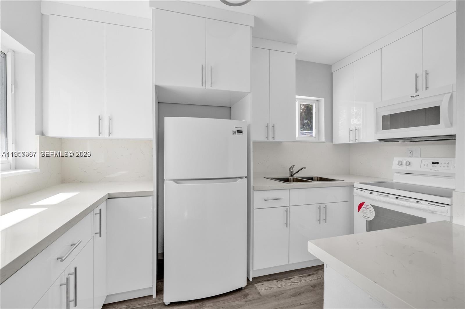 2729 SW 18th St #2 Miami, FL 33145