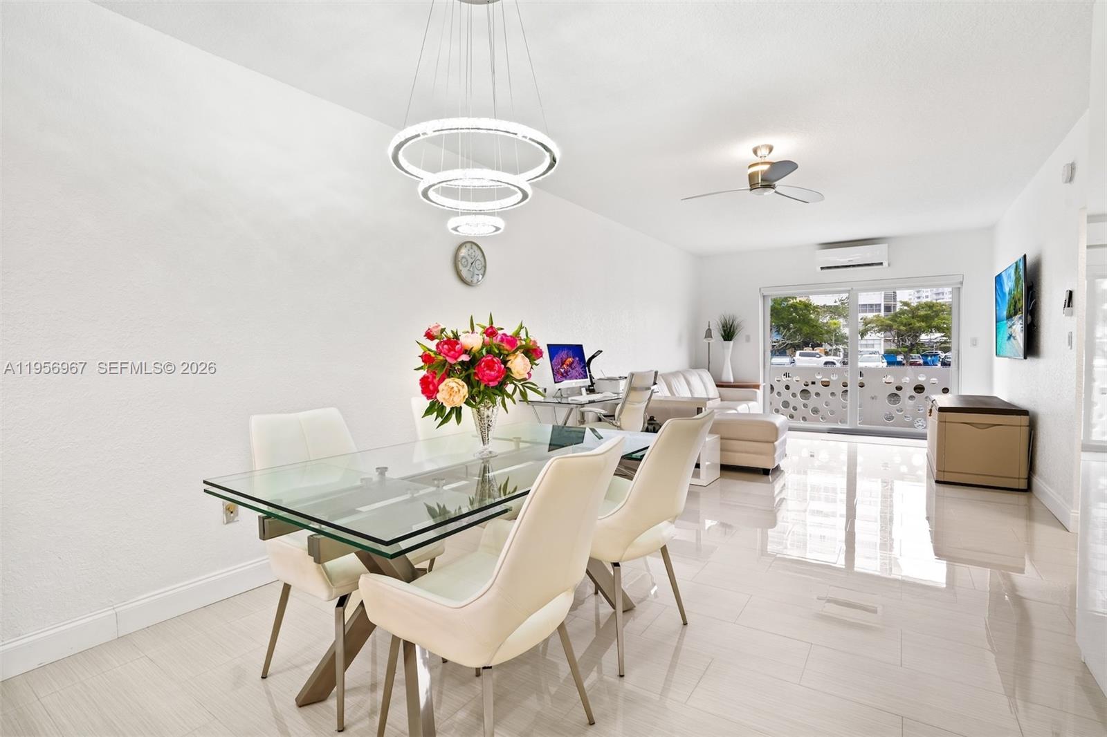 2500 Diana Dr #104 Hallandale Beach, FL 33009