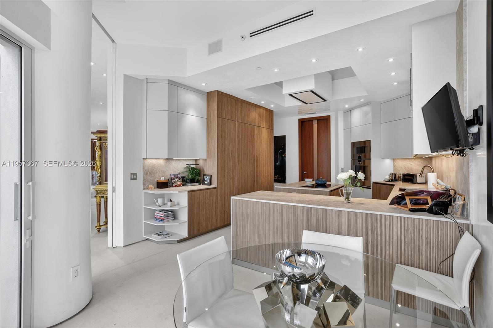 2600 Island Blvd #PH-1 Aventura, FL 33160