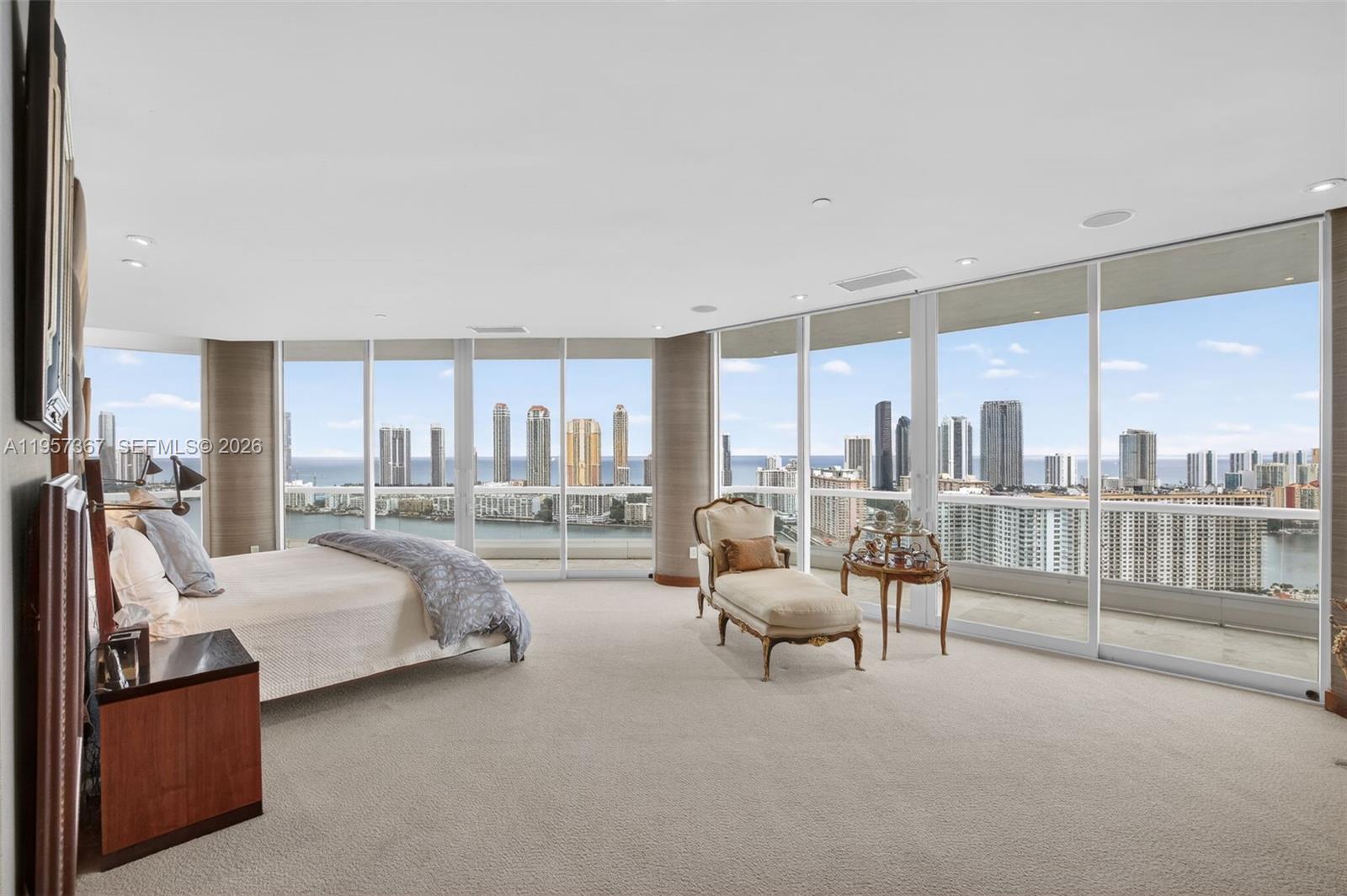 2600 Island Blvd #PH-1 Aventura, FL 33160