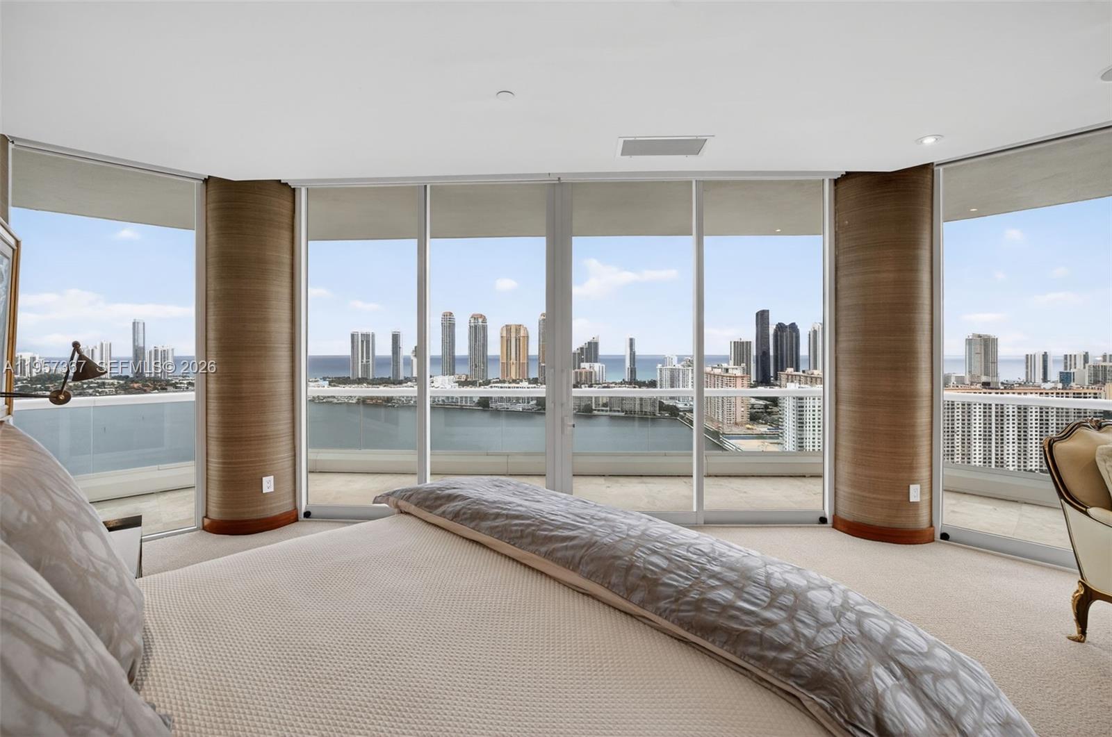 2600 Island Blvd #PH-1 Aventura, FL 33160