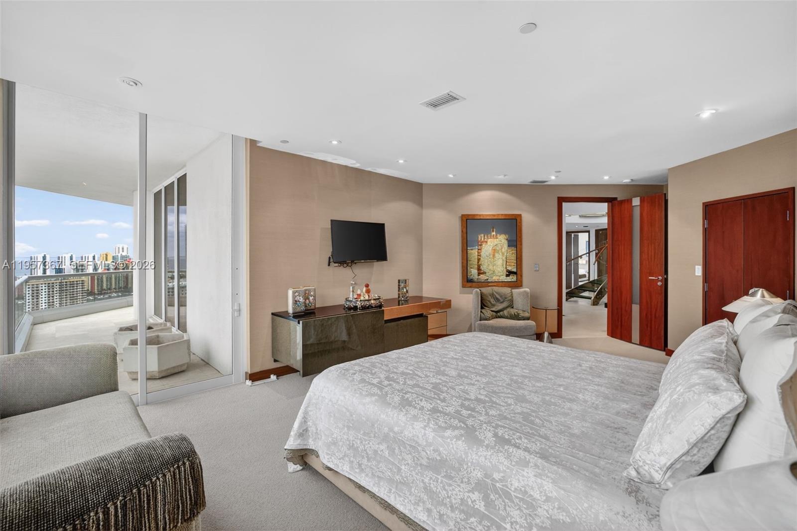 2600 Island Blvd #PH-1 Aventura, FL 33160