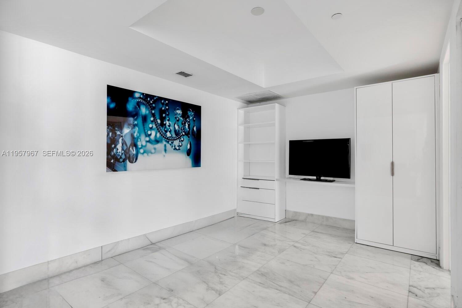 image Icon Brickell I10