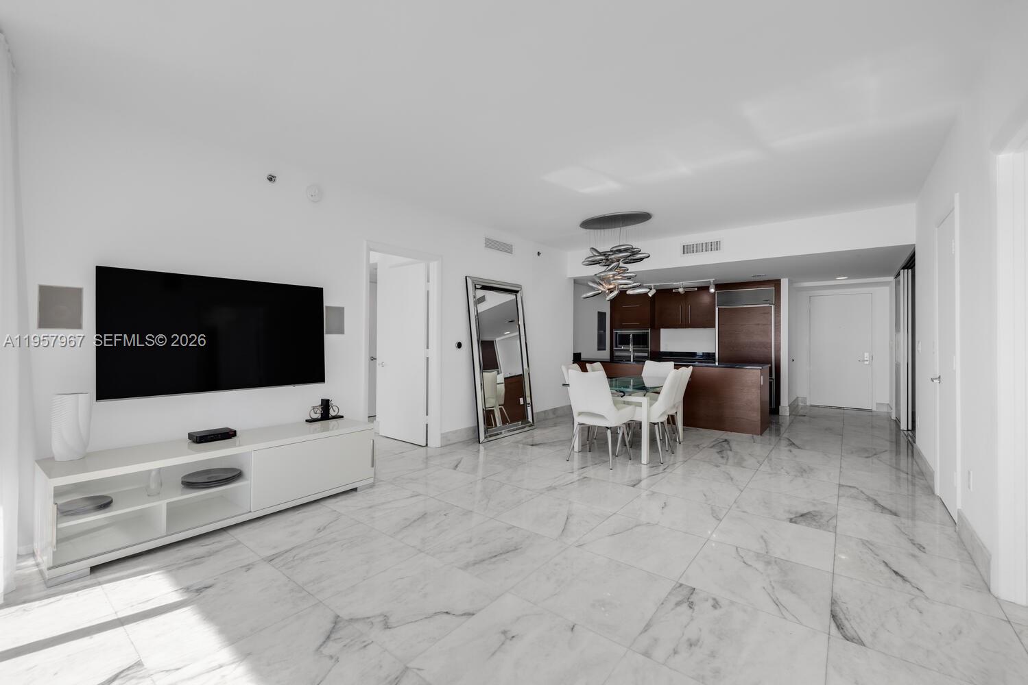 image Icon Brickell I11