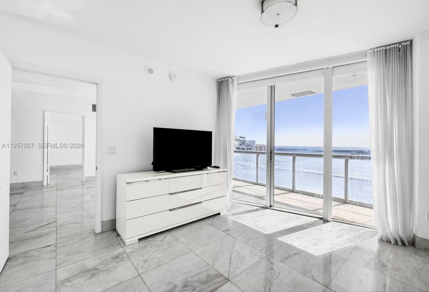 image Icon Brickell I15