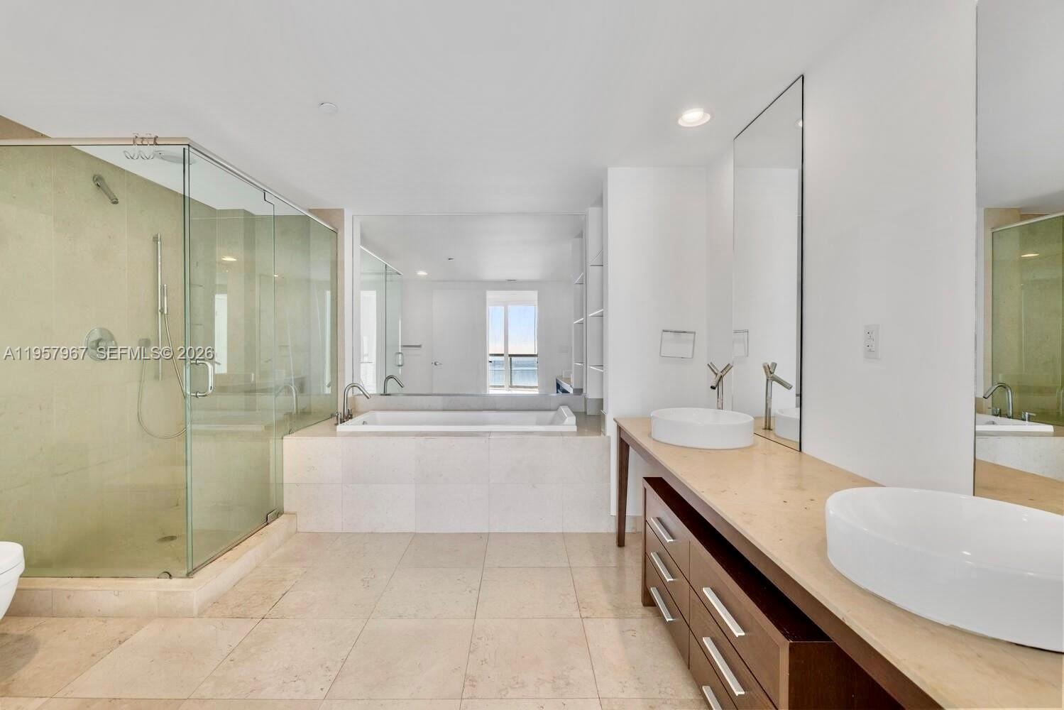 image Icon Brickell I16