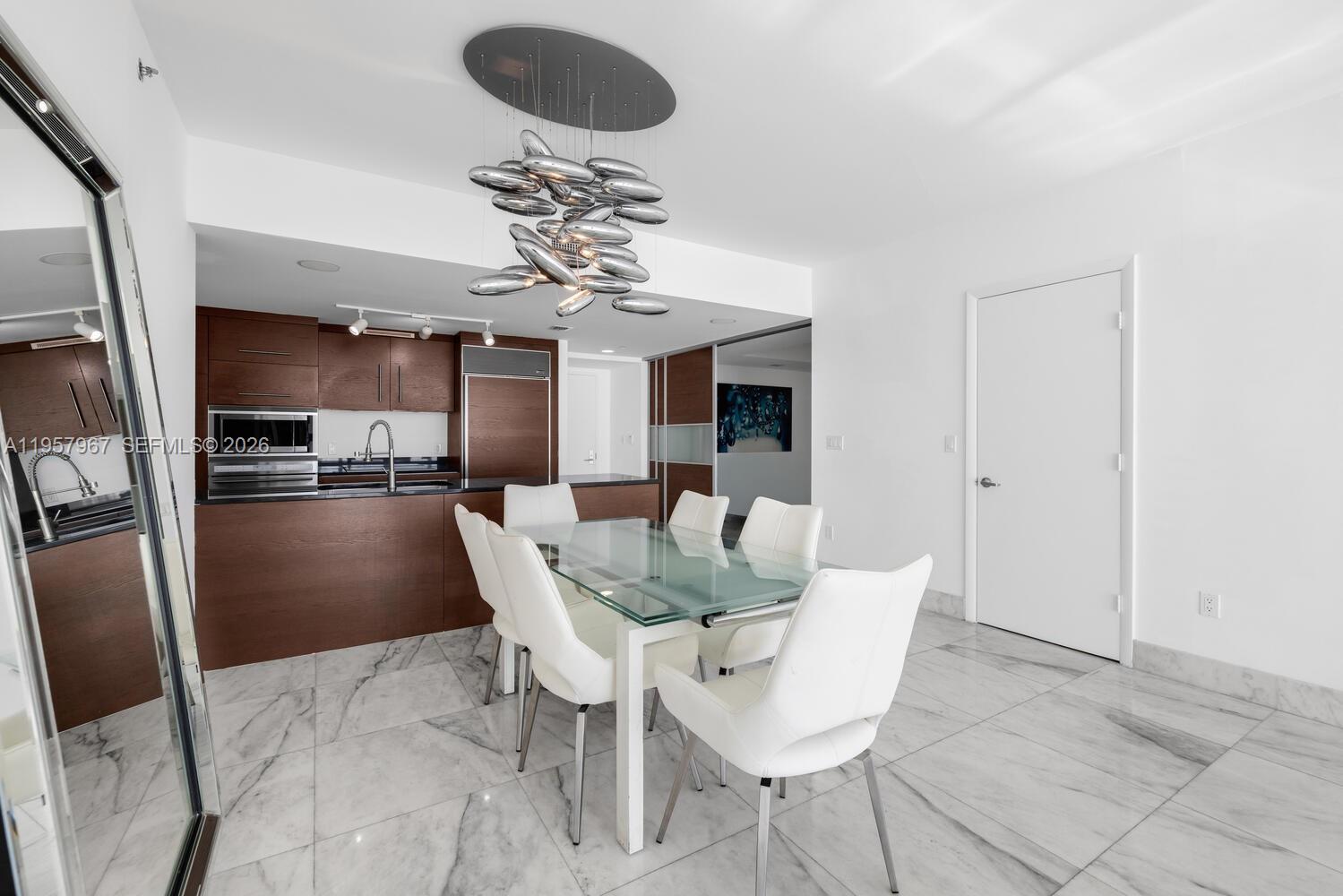 image Icon Brickell I7