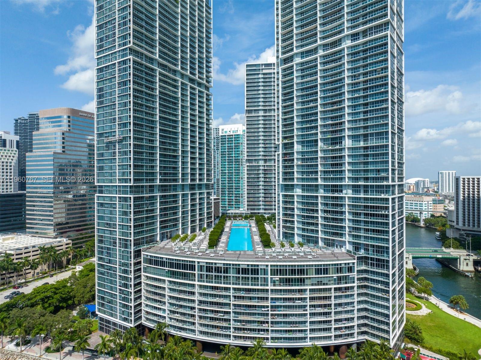 image Icon Brickell I12
