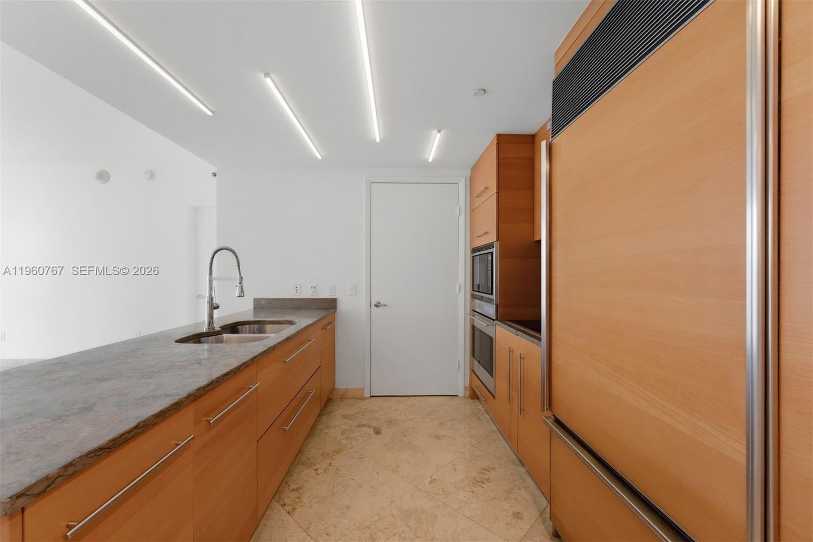 image Icon Brickell I3