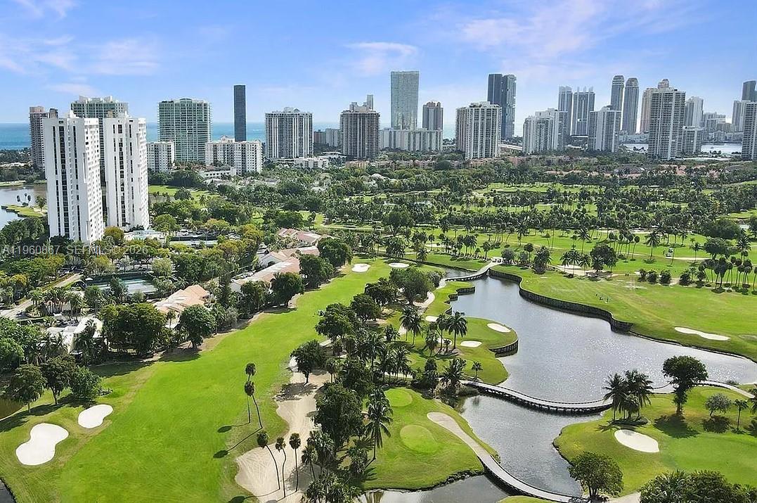 20301 W Country Clb Dr #1425 Aventura, FL 33180