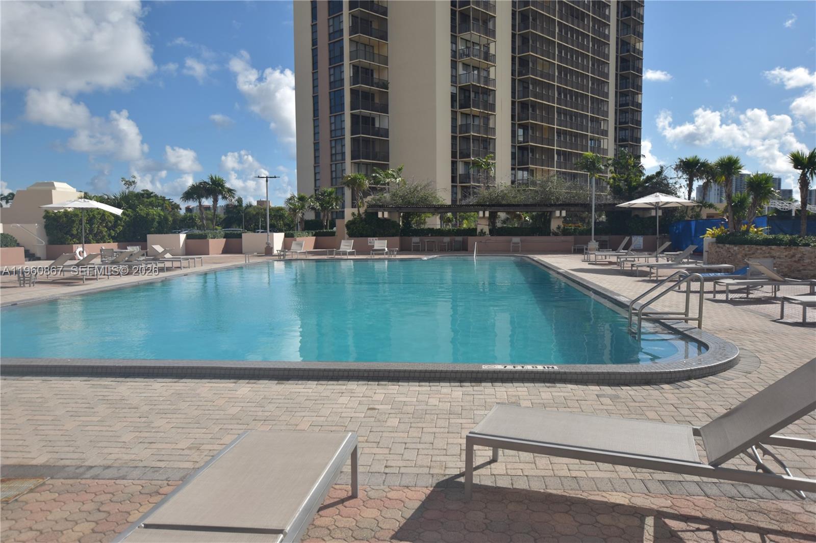 20301 W Country Clb Dr #1425 Aventura, FL 33180